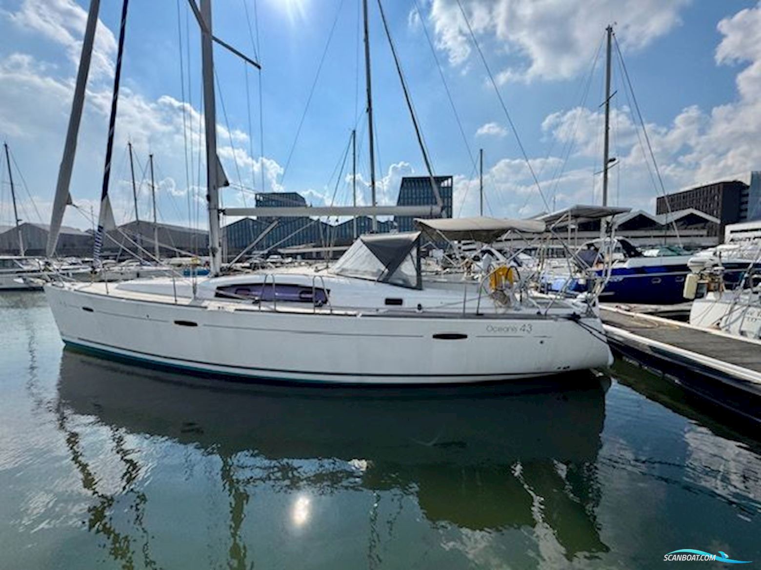 Beneteau Oceanis 43