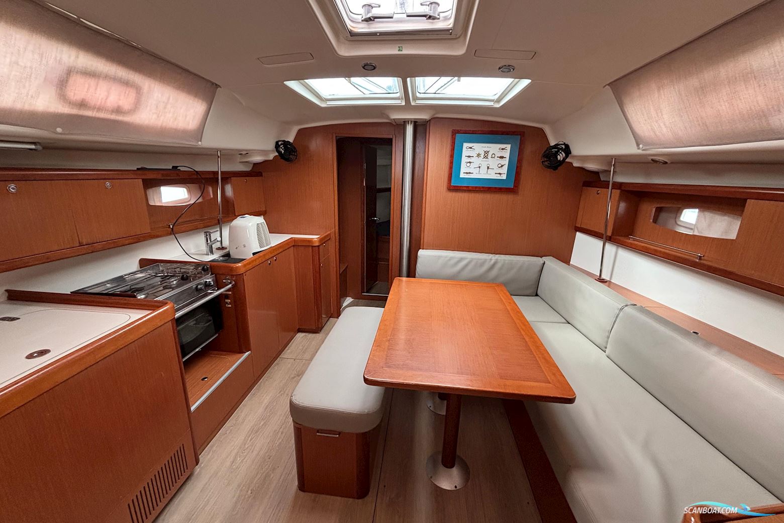 Beneteau Oceanis 43