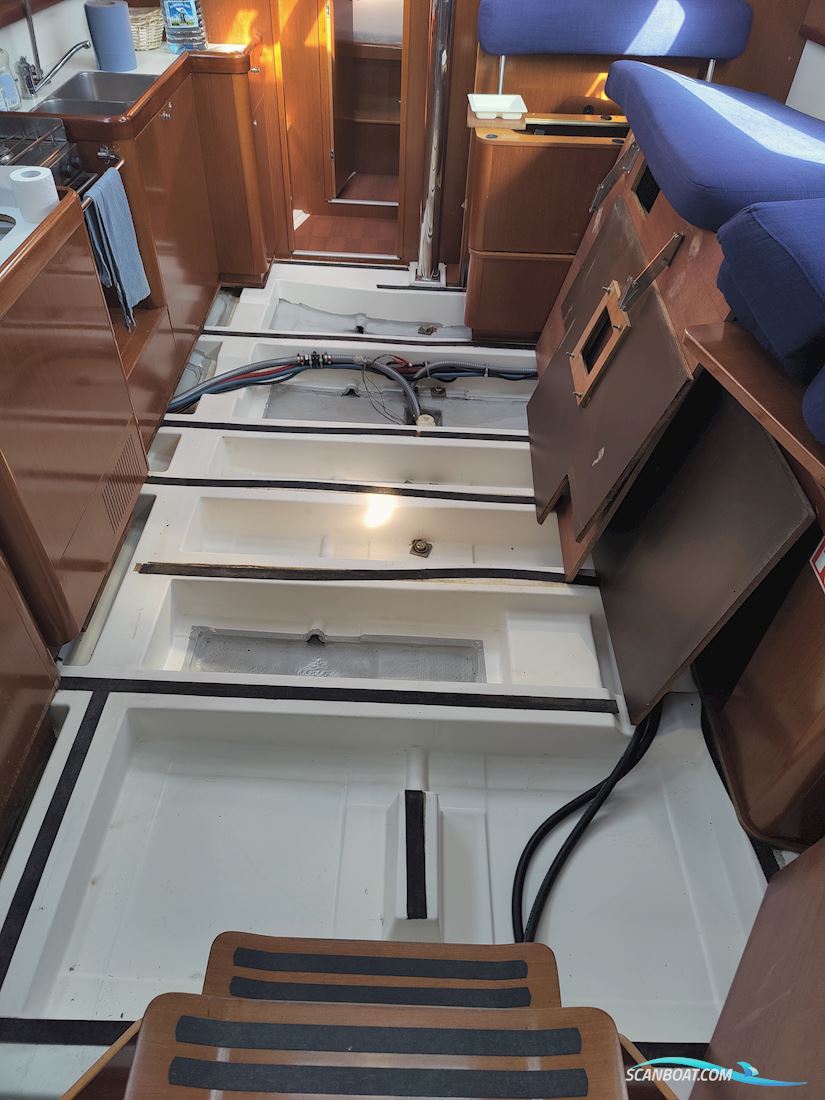 Beneteau Oceanis 43