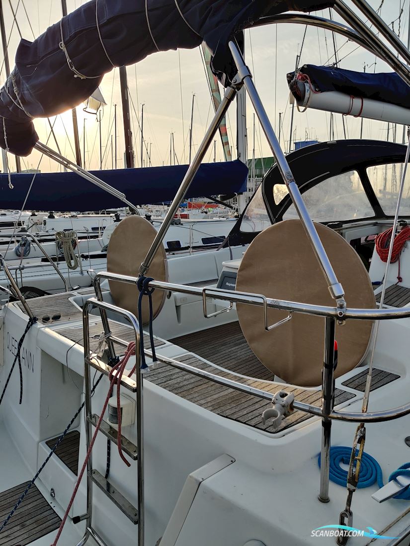 Beneteau Oceanis 43