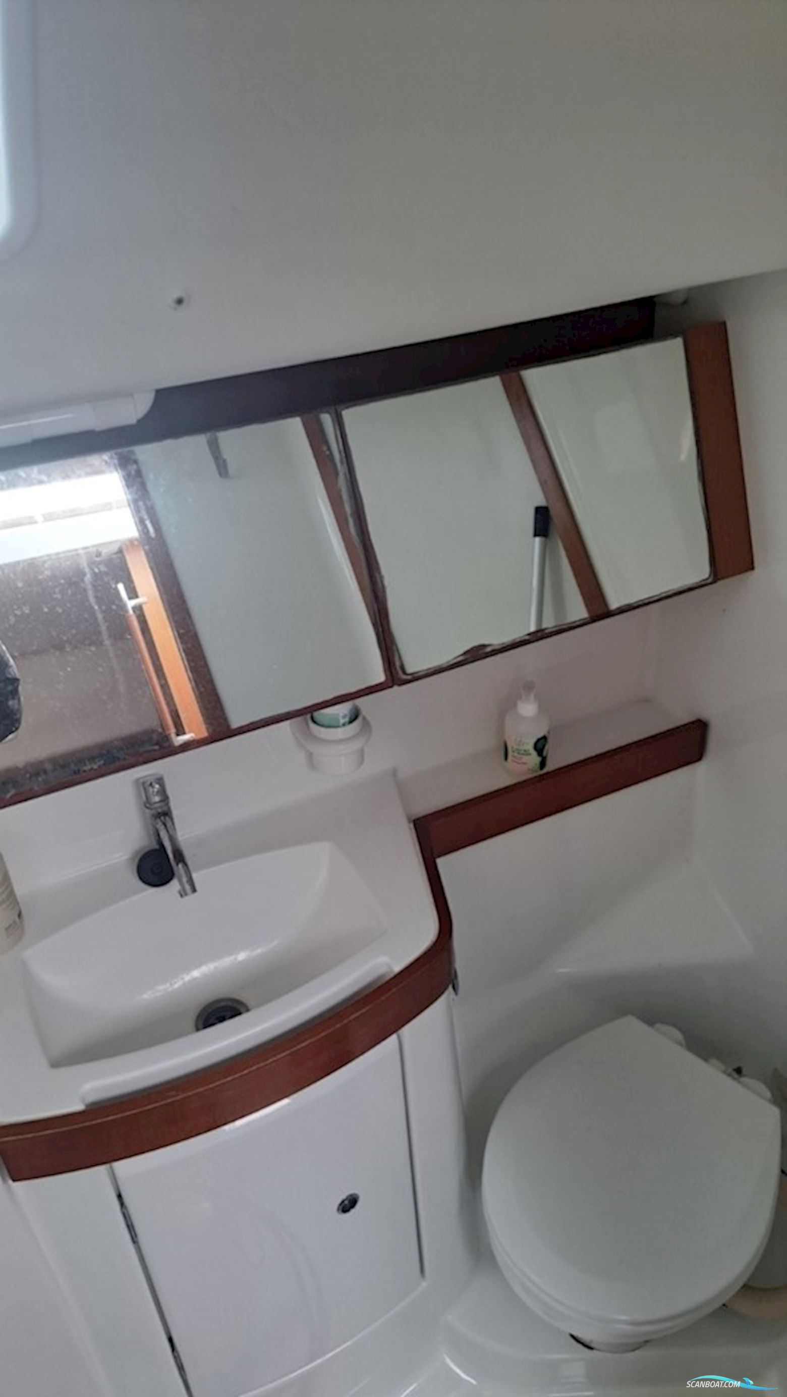 Beneteau Oceanis 43