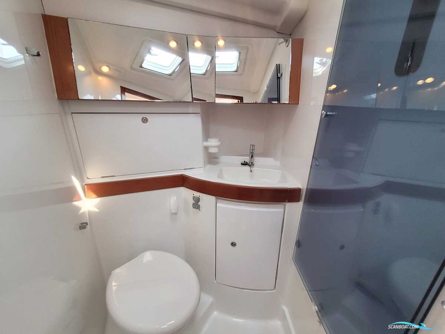 Beneteau Oceanis 43