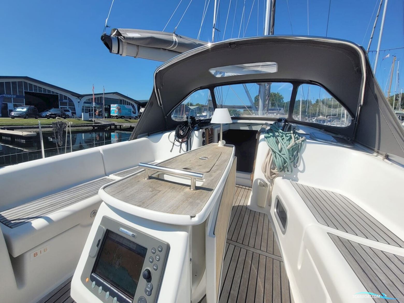 Beneteau Oceanis 43