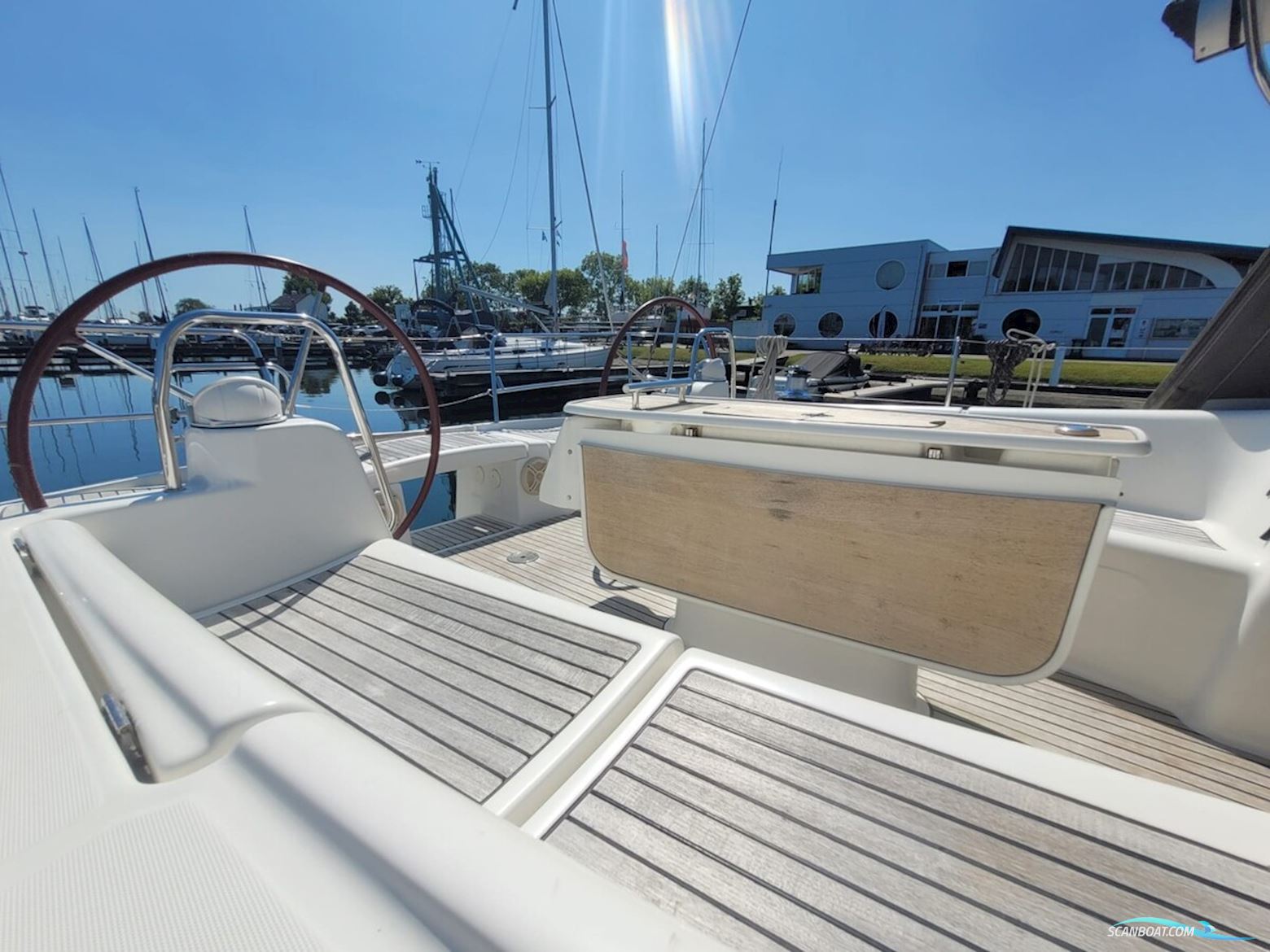 Beneteau Oceanis 43