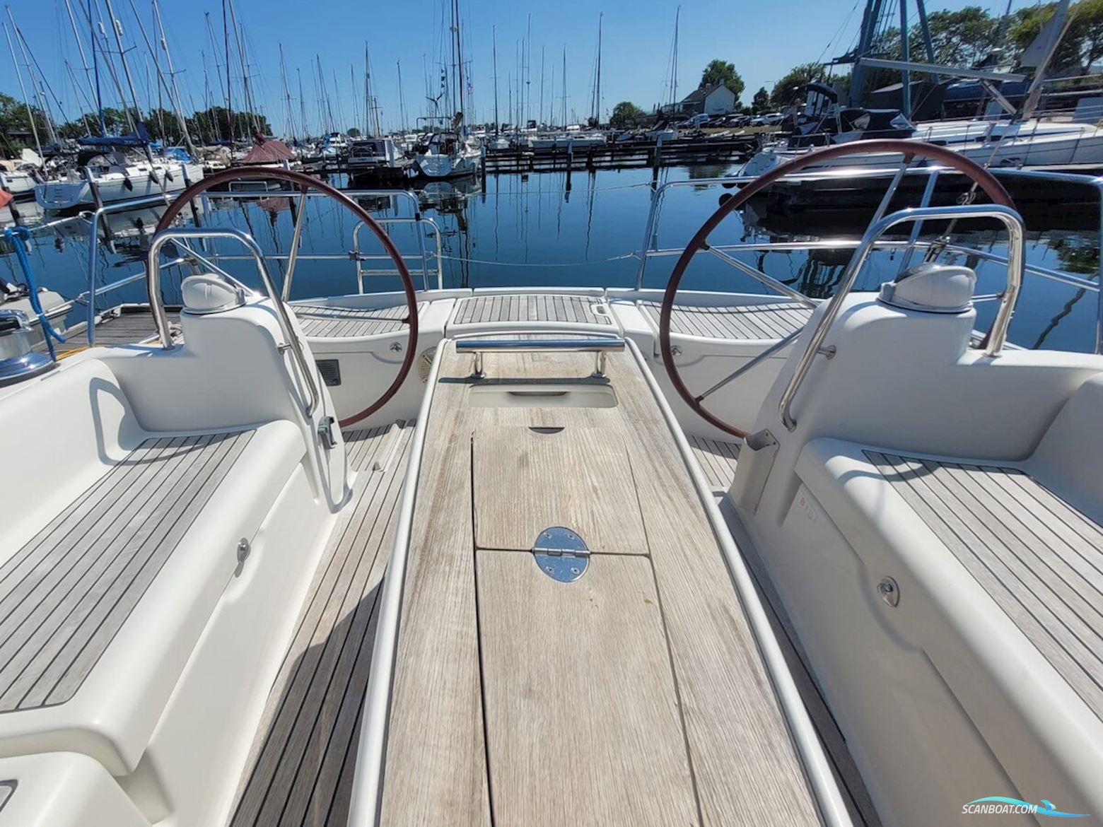 Beneteau Oceanis 43