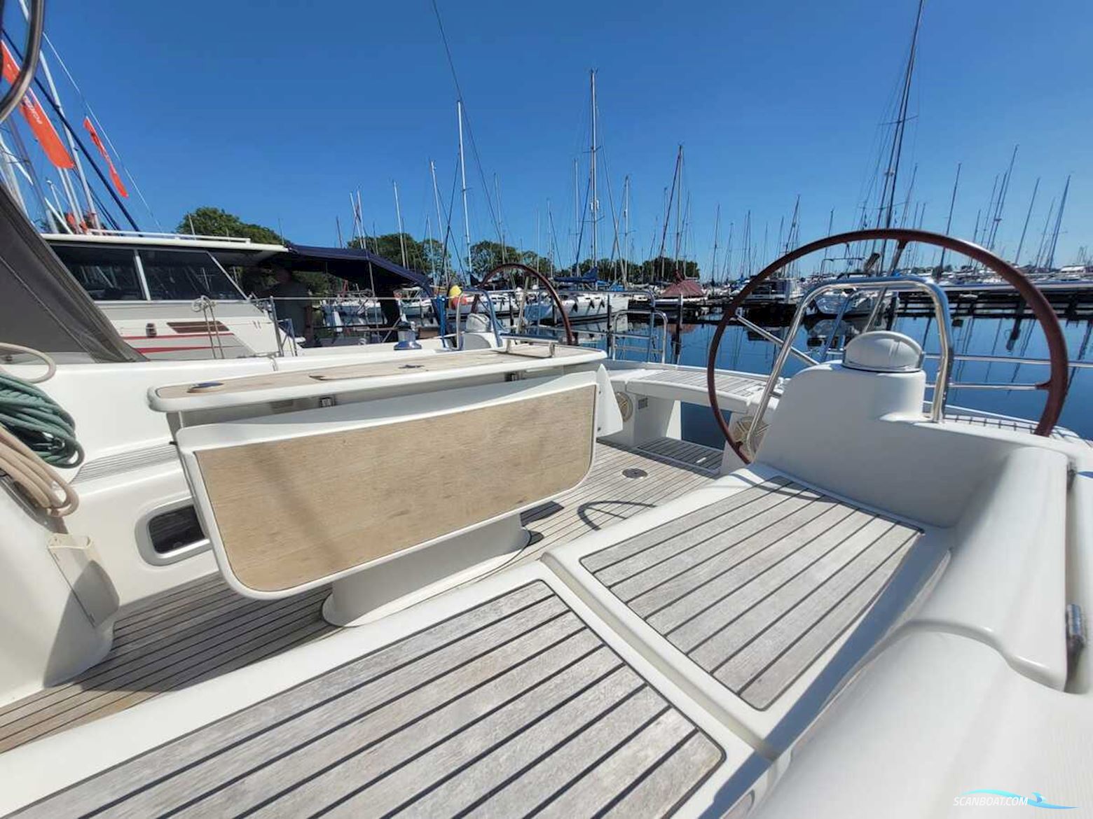 Beneteau Oceanis 43