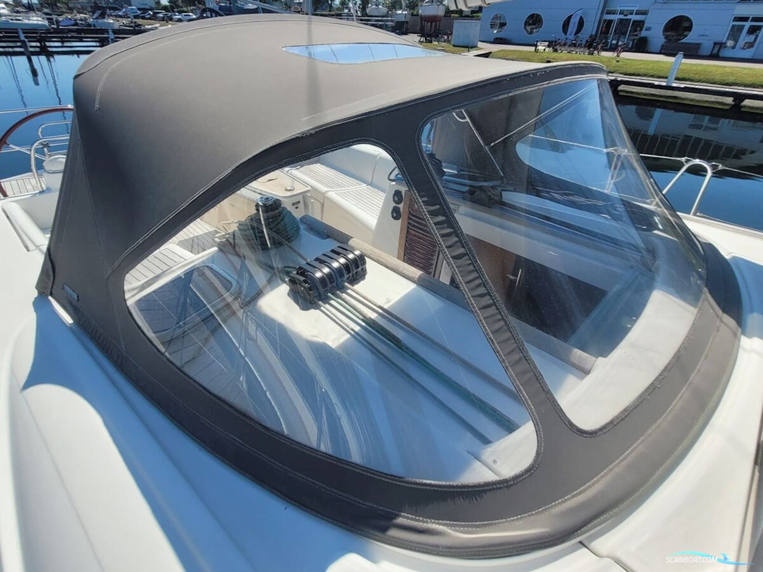 Beneteau Oceanis 43