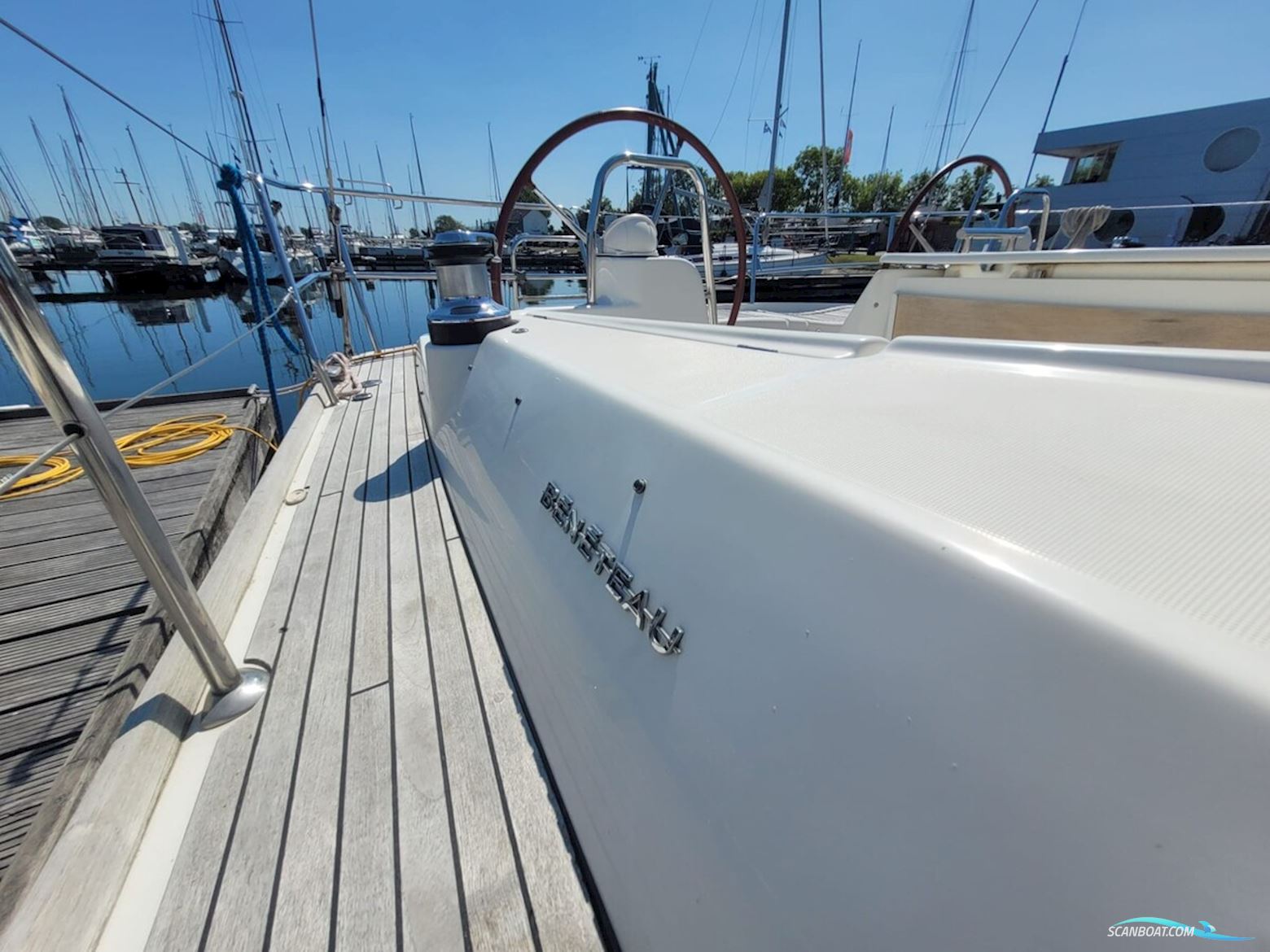 Beneteau Oceanis 43