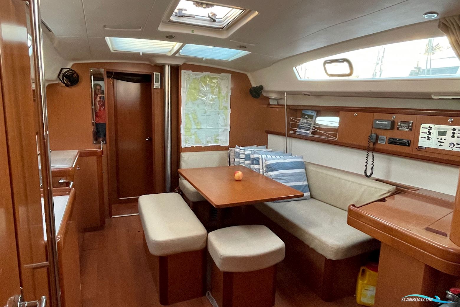 Beneteau Oceanis 43