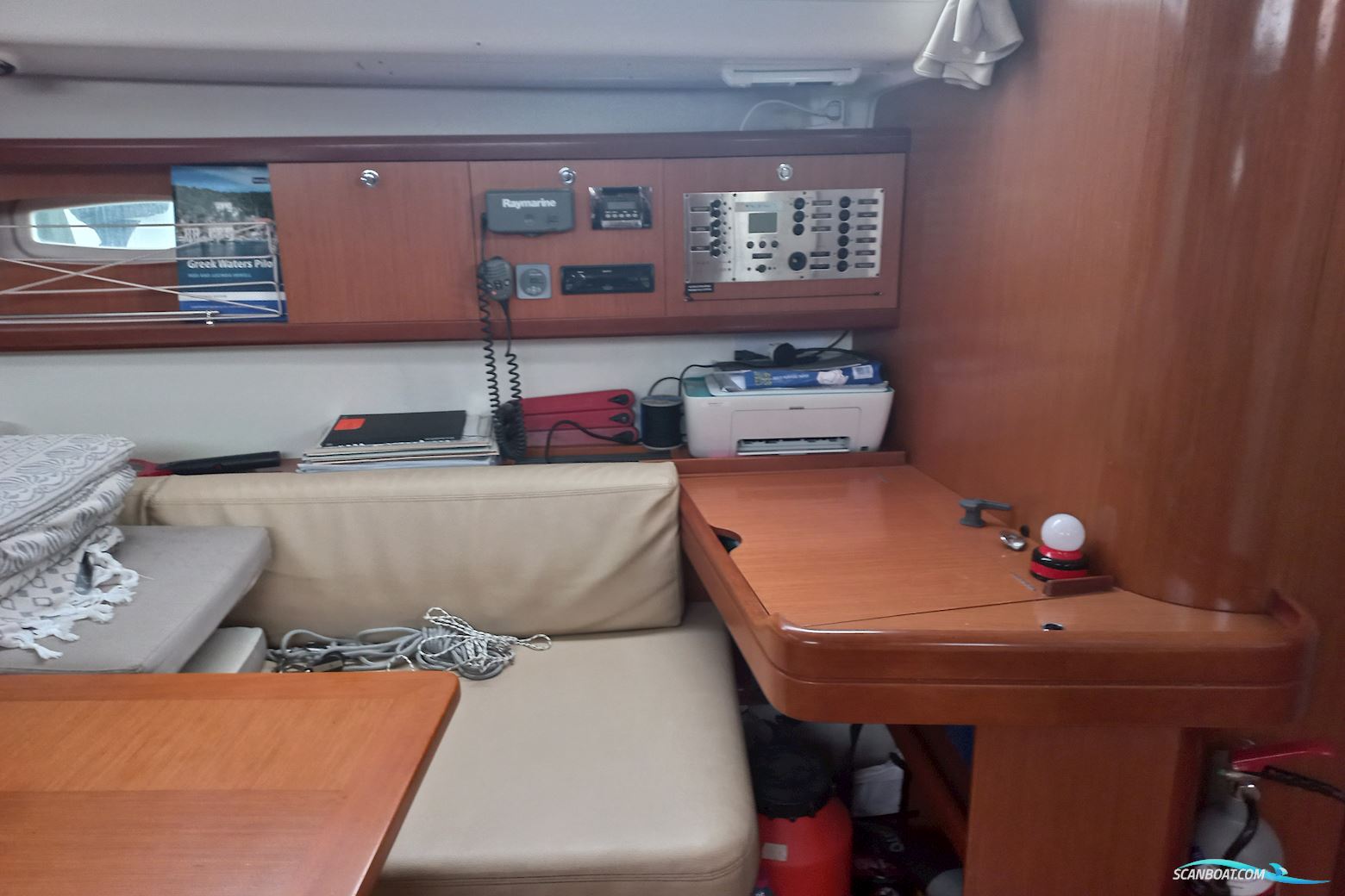 Beneteau Oceanis 43
