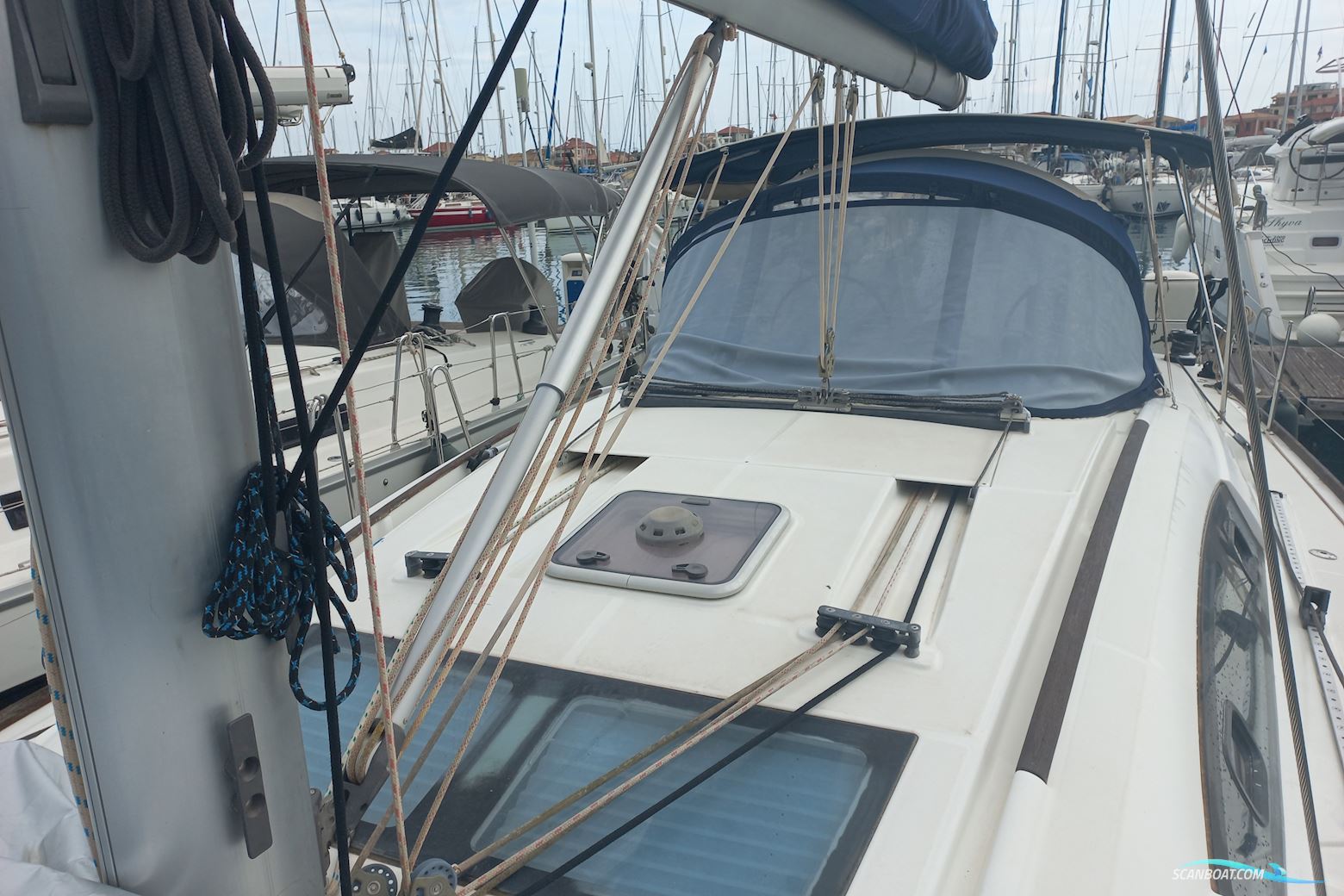 Beneteau Oceanis 43