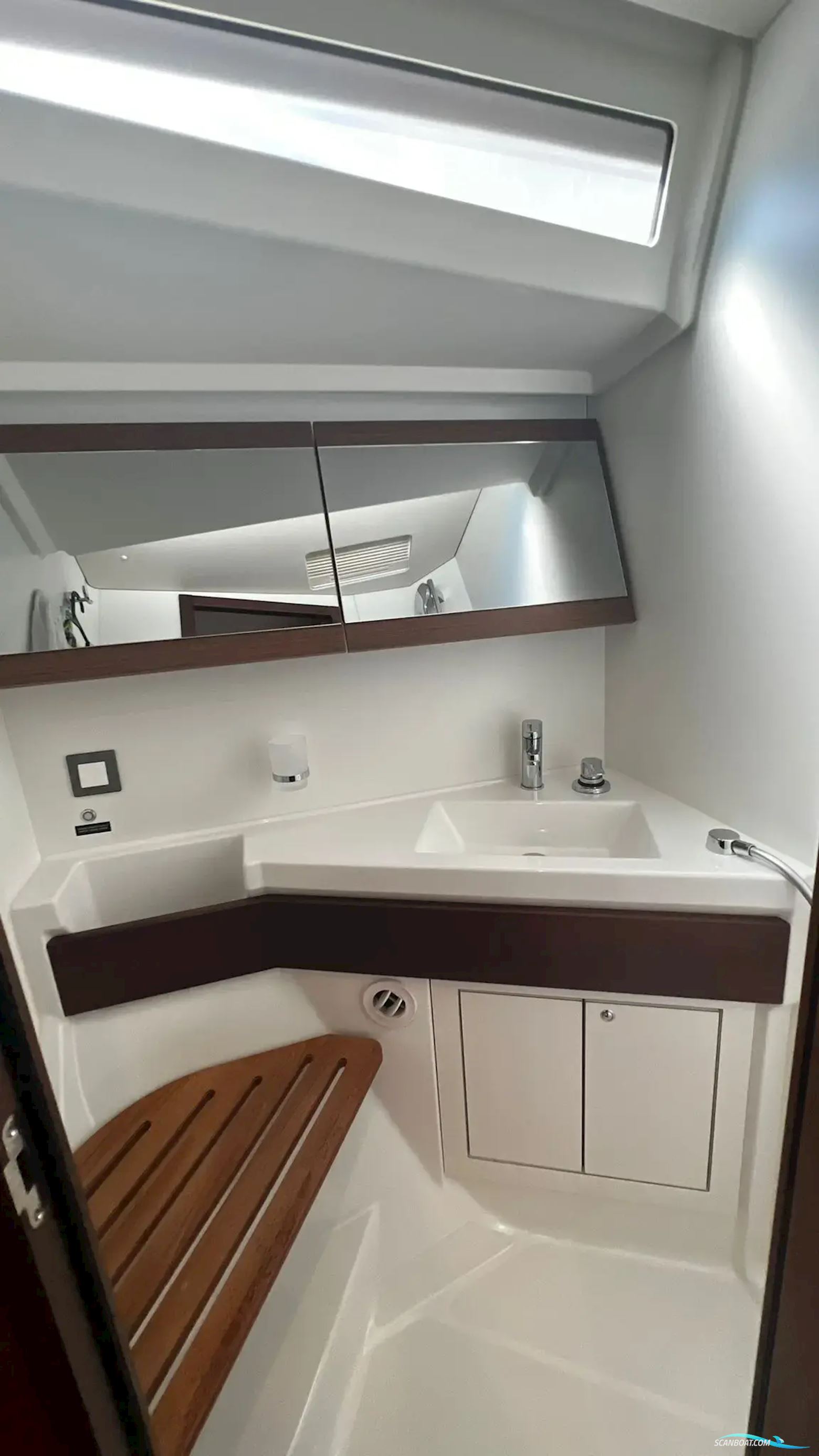 Beneteau Oceanis 46.1