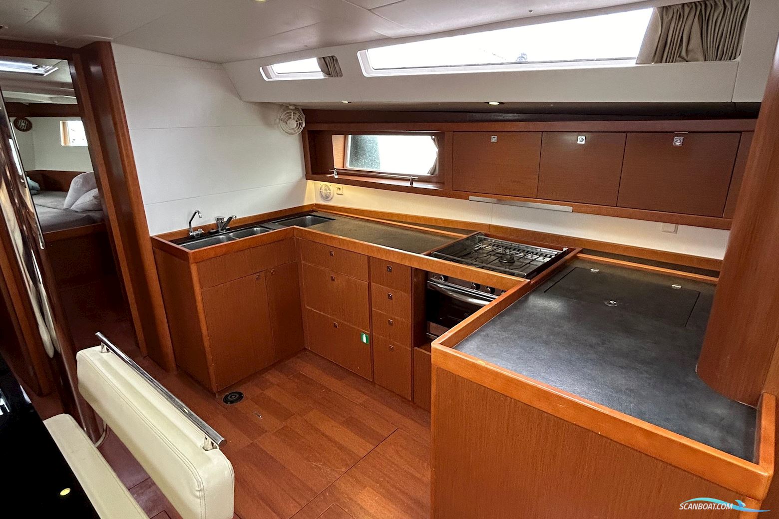 Beneteau Oceanis 48