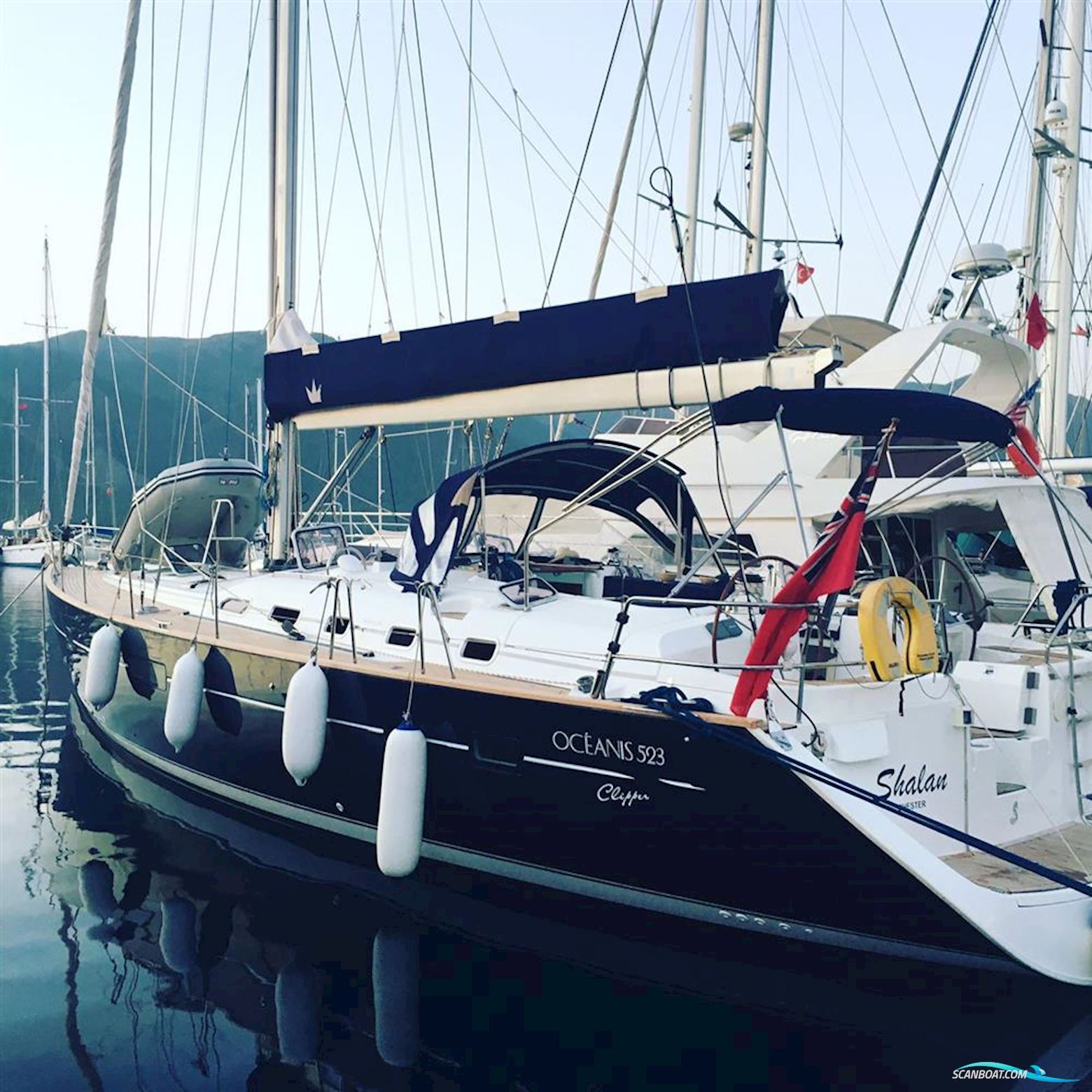 Beneteau Oceanis 523
