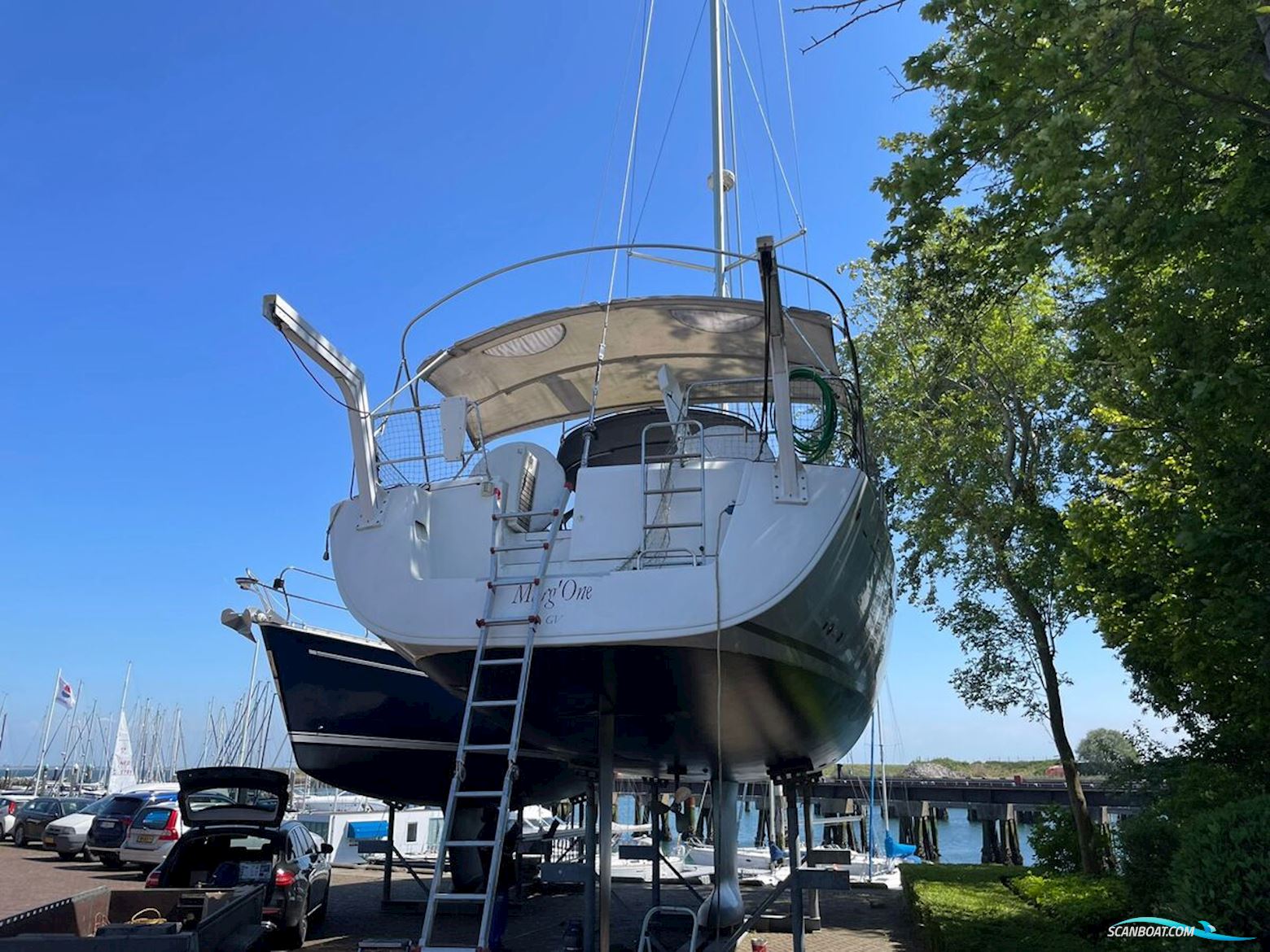 Beneteau Oceanis 54
