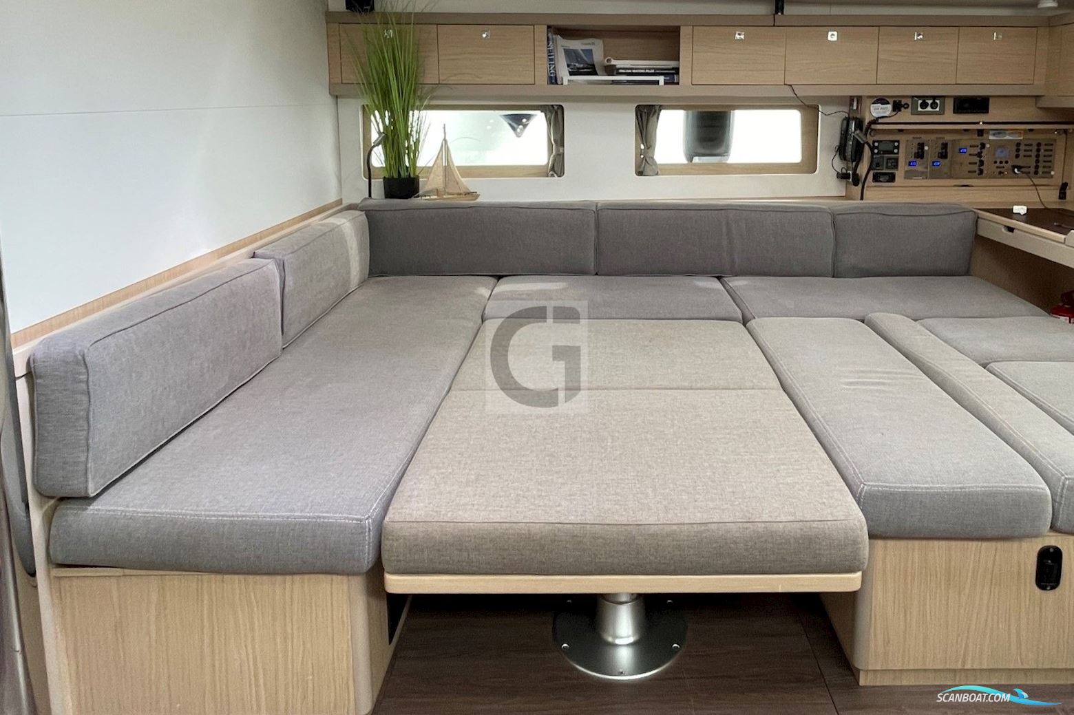 Beneteau Oceanis 55