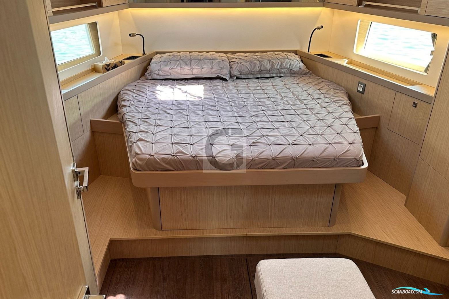 Beneteau Oceanis 55