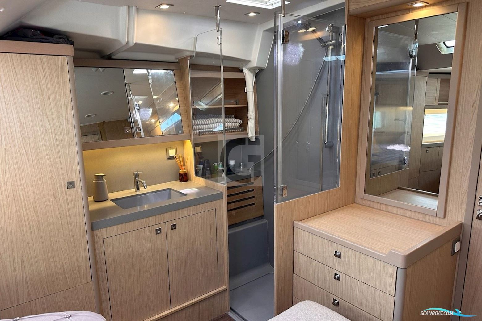 Beneteau Oceanis 55