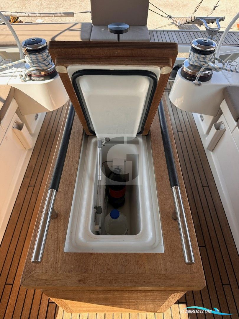 Beneteau Oceanis 55