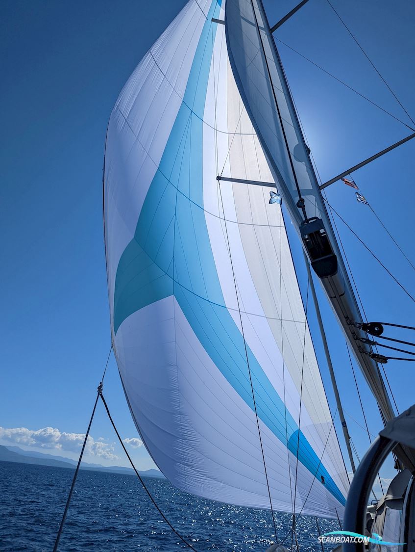 Beneteau Oceanis 55.1 Owner's Version
