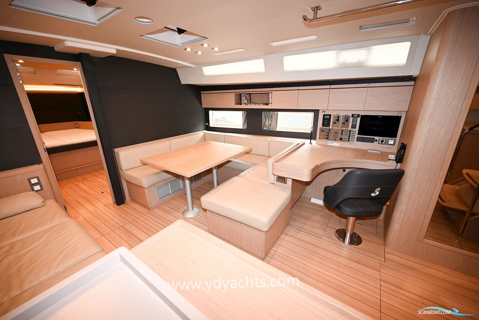 Beneteau Oceanis 55.1 Owner's Version