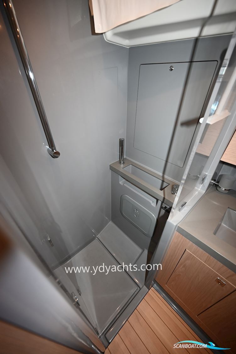 Beneteau Oceanis 55.1 Owner's Version