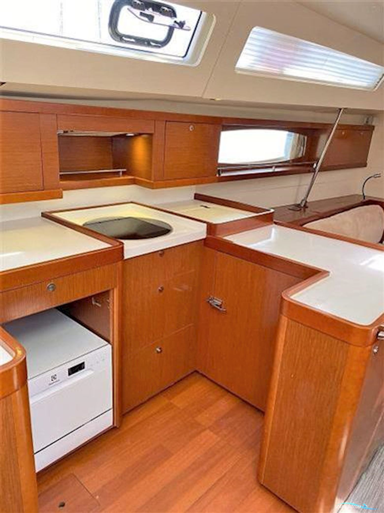 Beneteau Oceanis 58