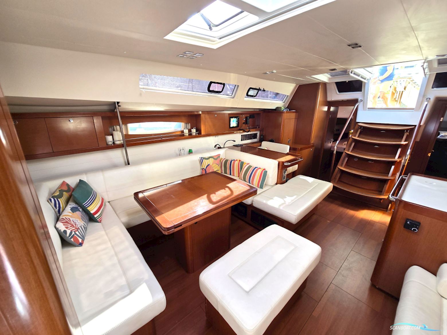 Beneteau Oceanis 58
