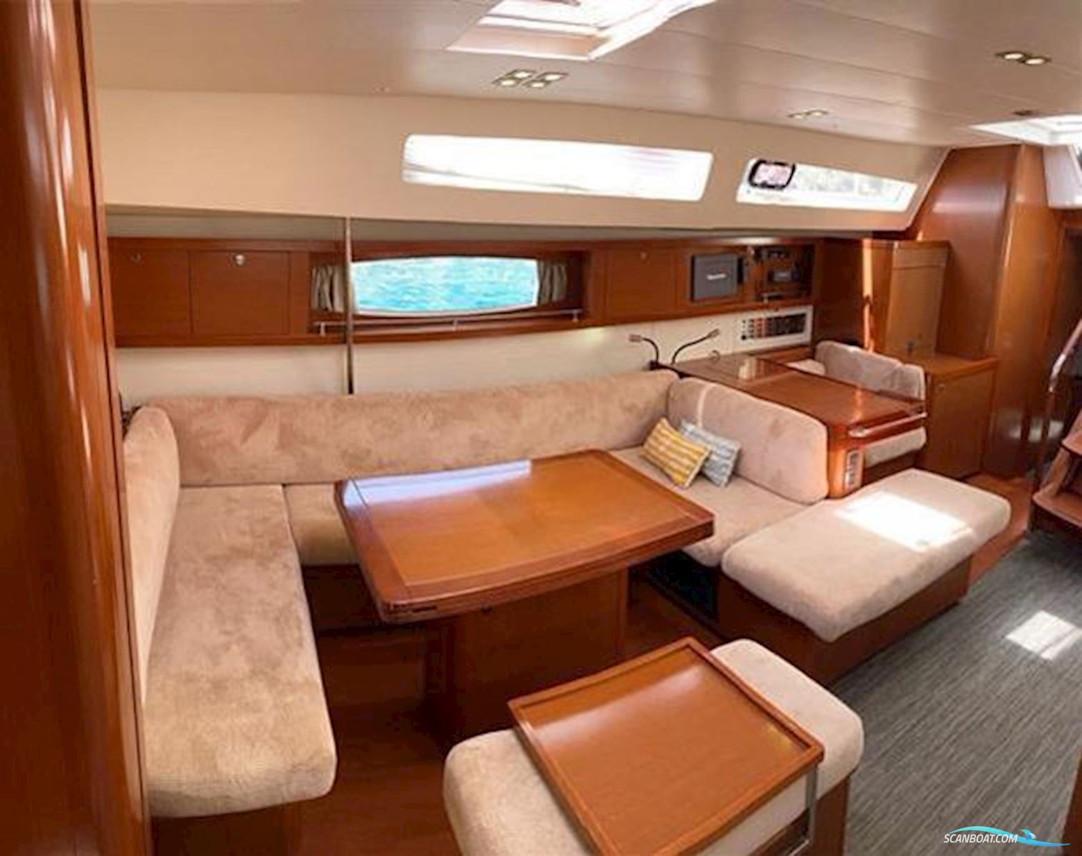 Beneteau Oceanis 58