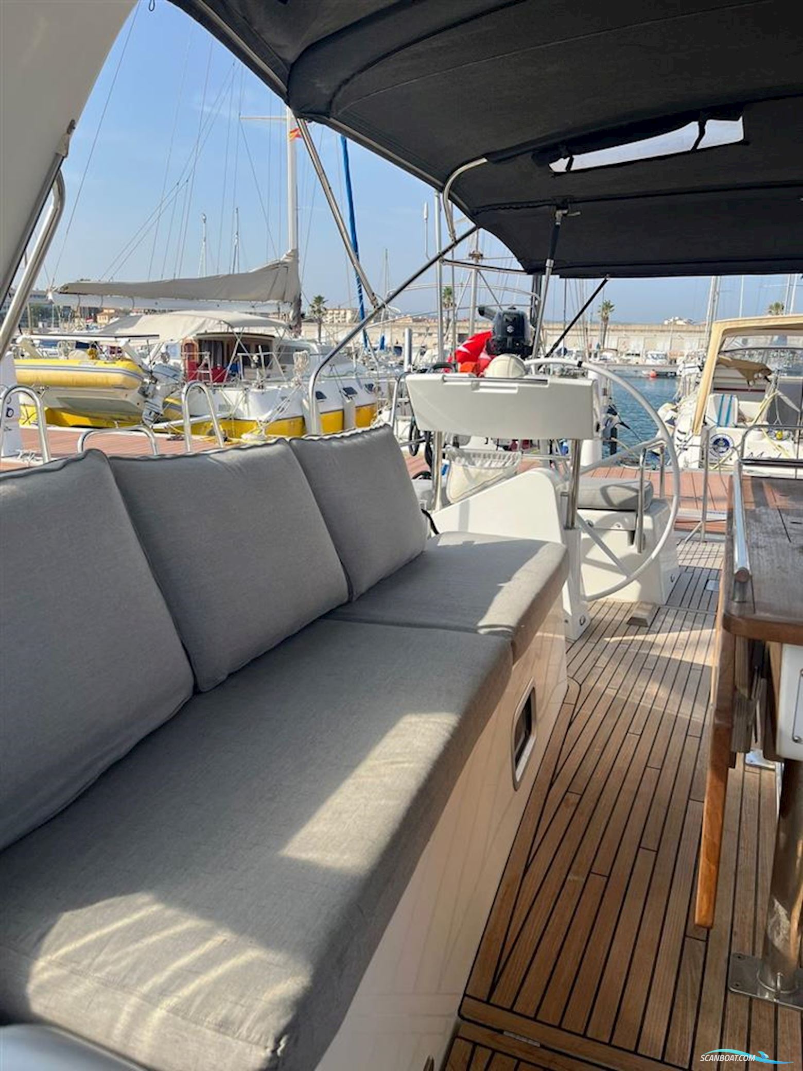 Beneteau Oceanis 60