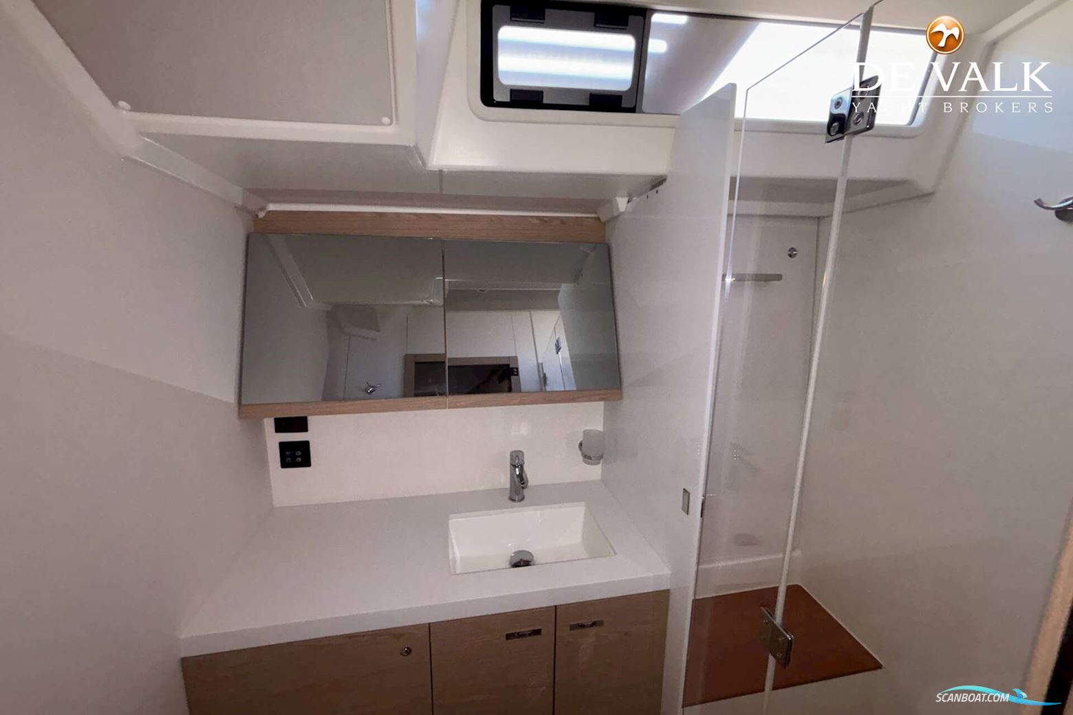 Beneteau Oceanis 60