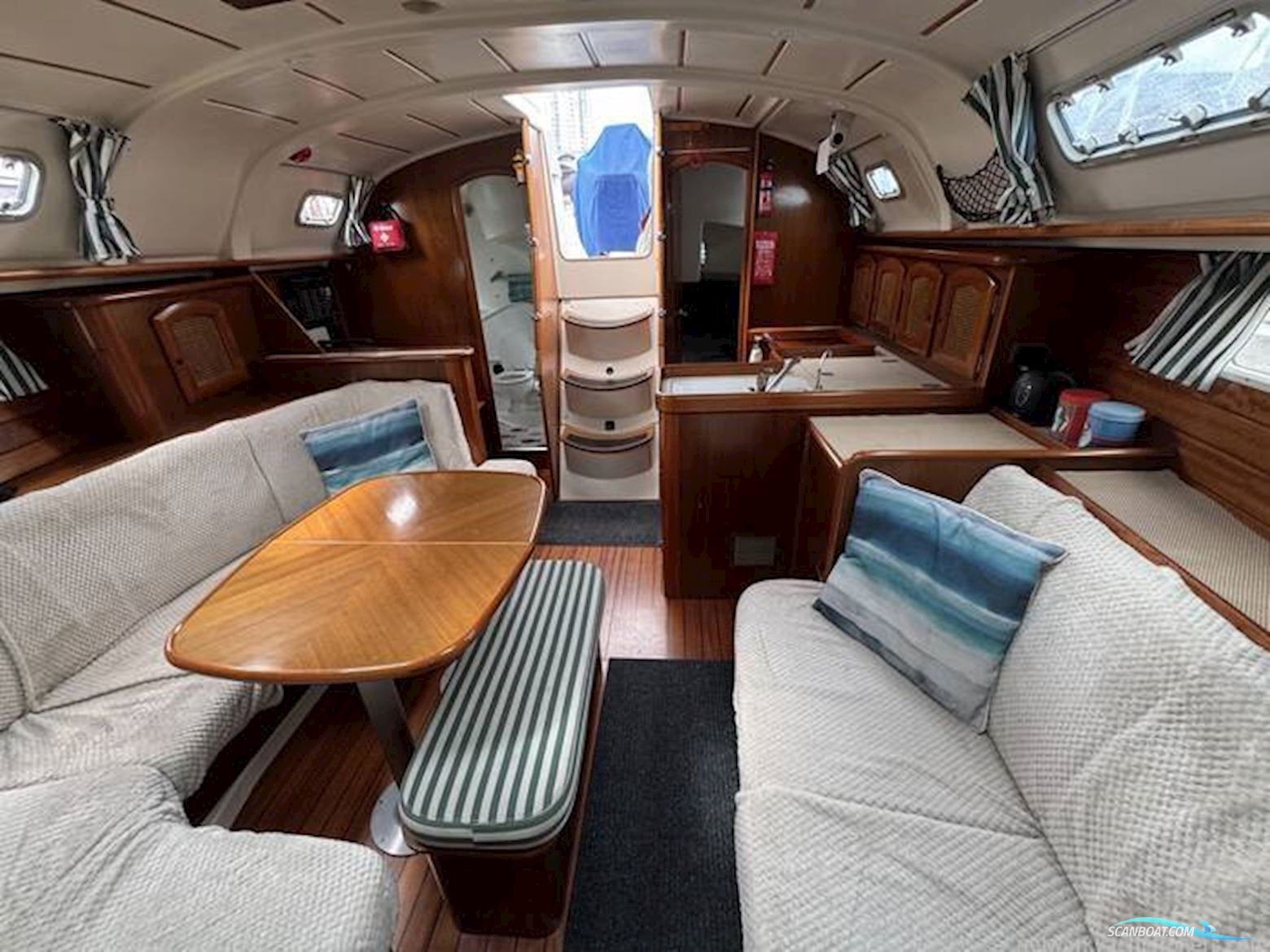 Beneteau Oceanis Clipper 381