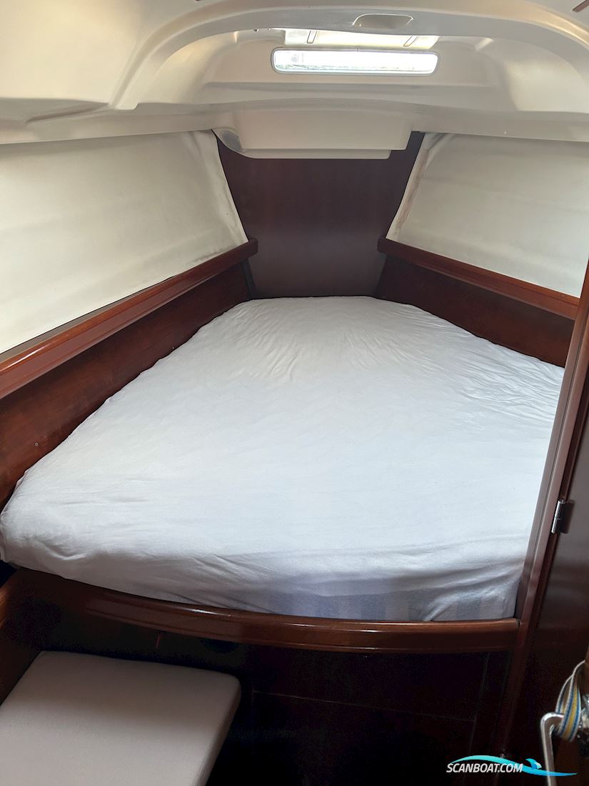 Beneteau Oceanis Clipper 381