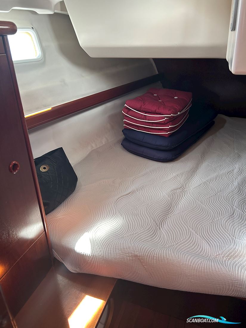 Beneteau Oceanis Clipper 381