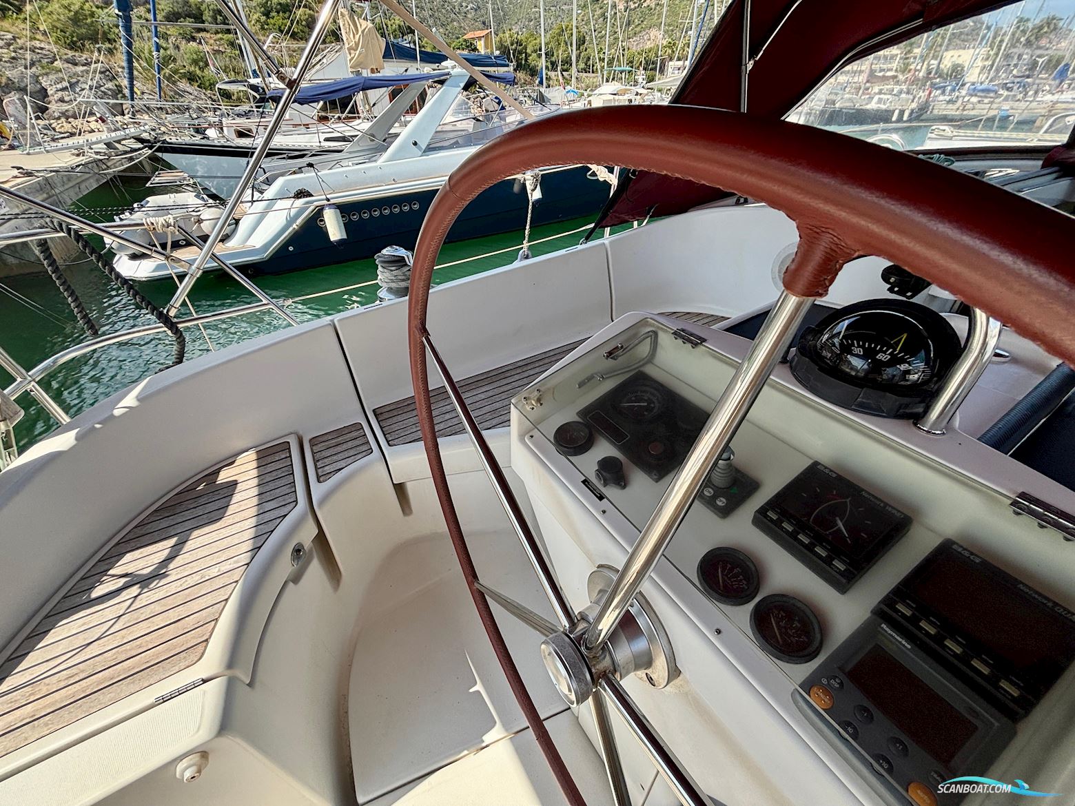 Beneteau Oceanis Clipper 411