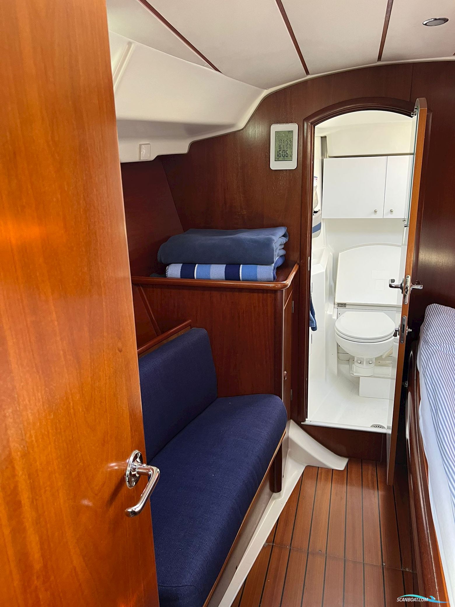Beneteau Oceanis Clipper 411