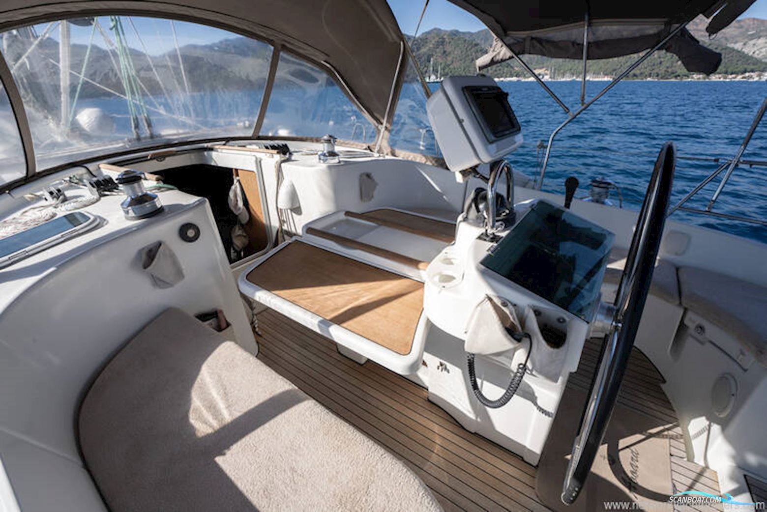 Beneteau Oceanis Clipper 411