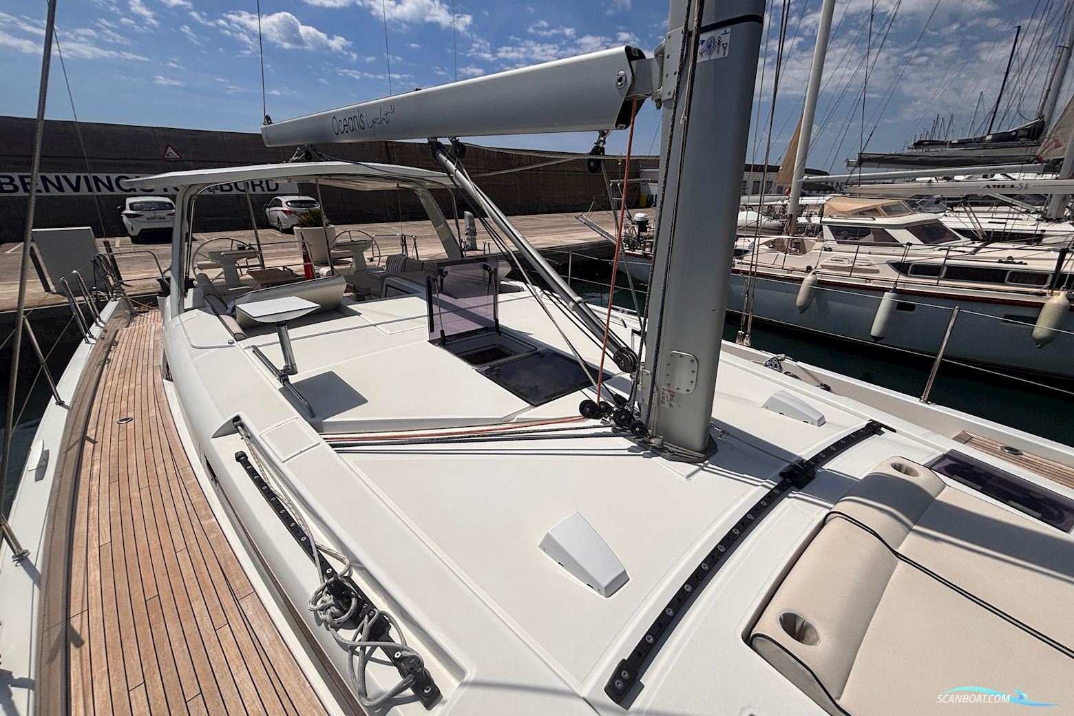 Beneteau Oceanis Yacht 54