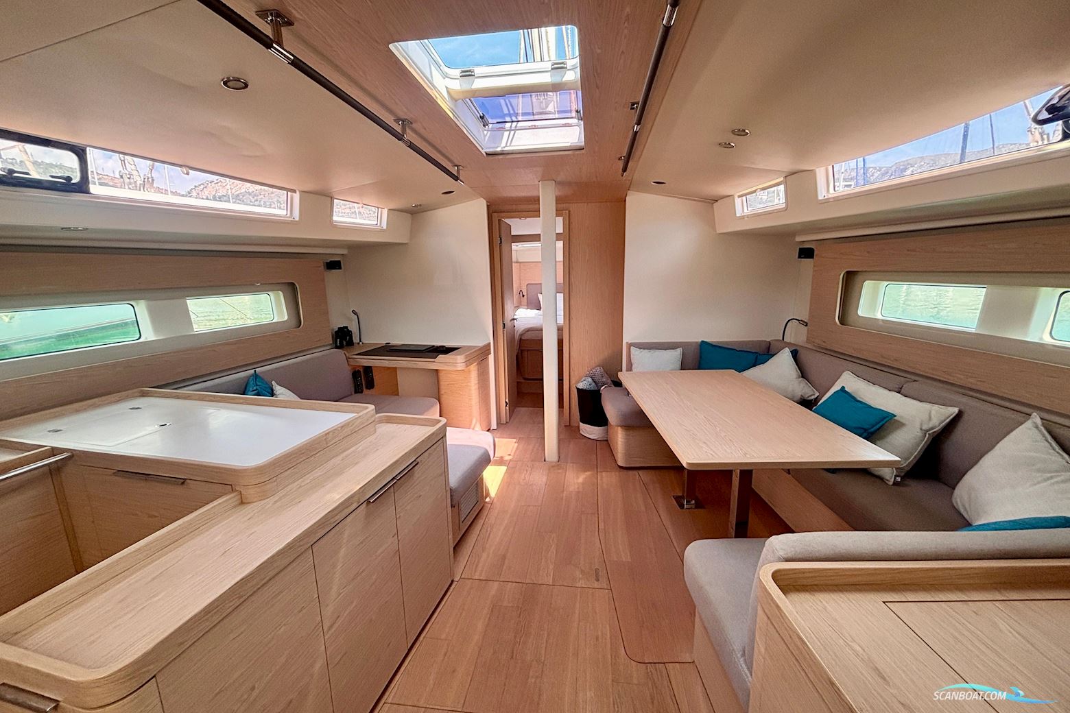 Beneteau Oceanis Yacht 54