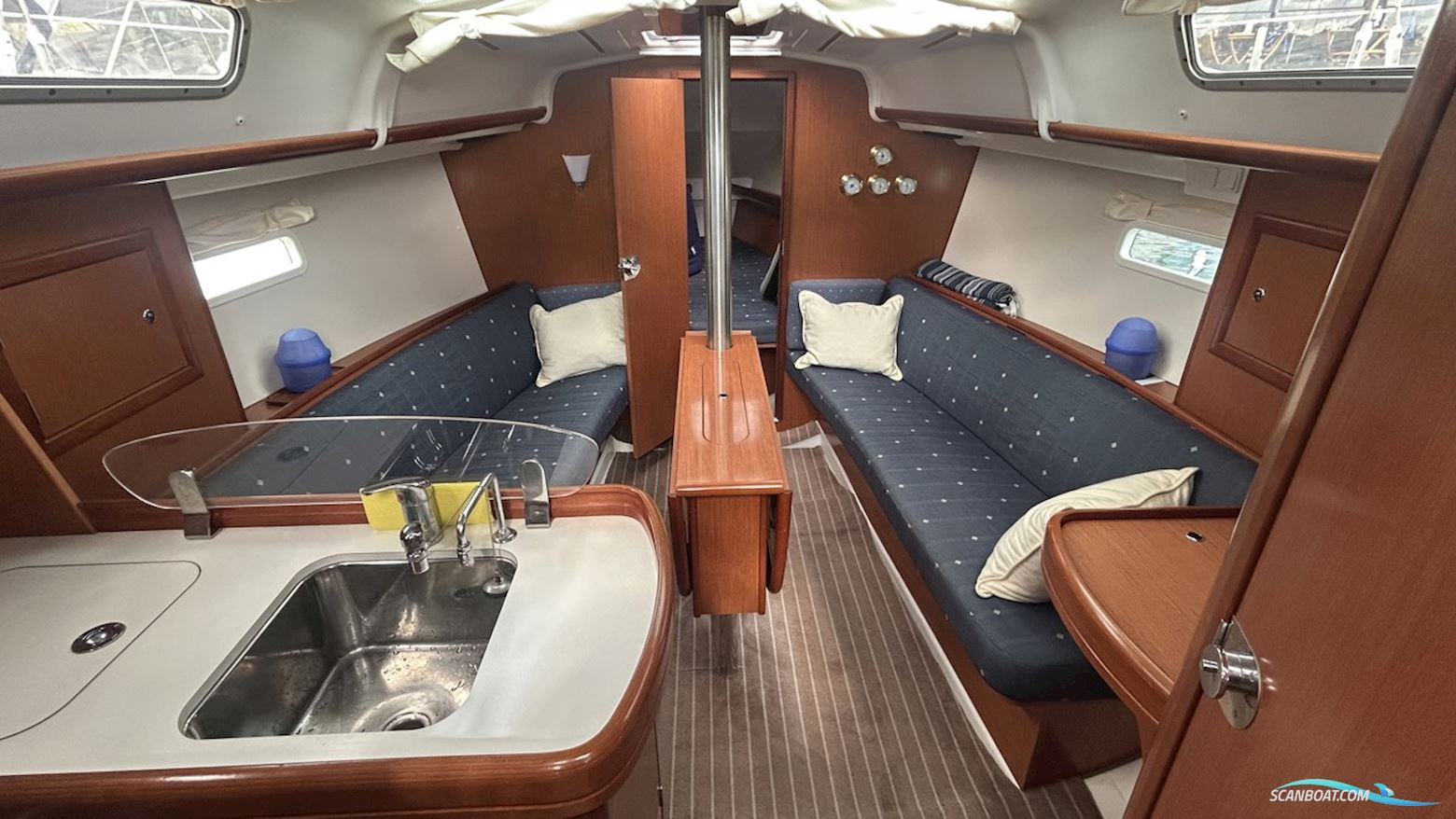 BENETEAU SEGELBÅTAR OCEANIS 323