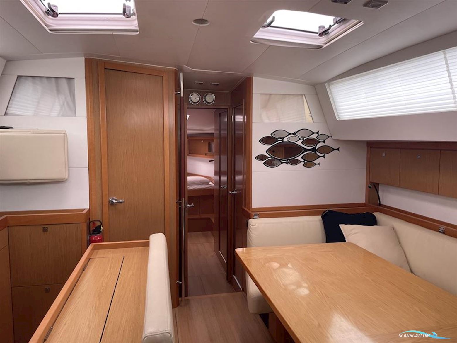 Beneteau Sense 43