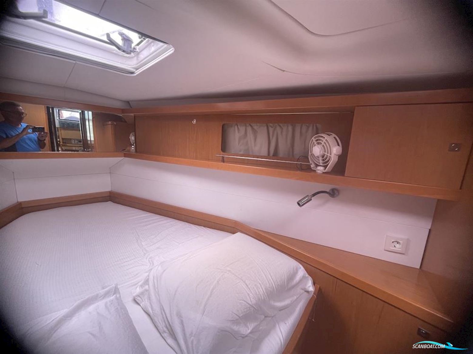 Beneteau Sense 43