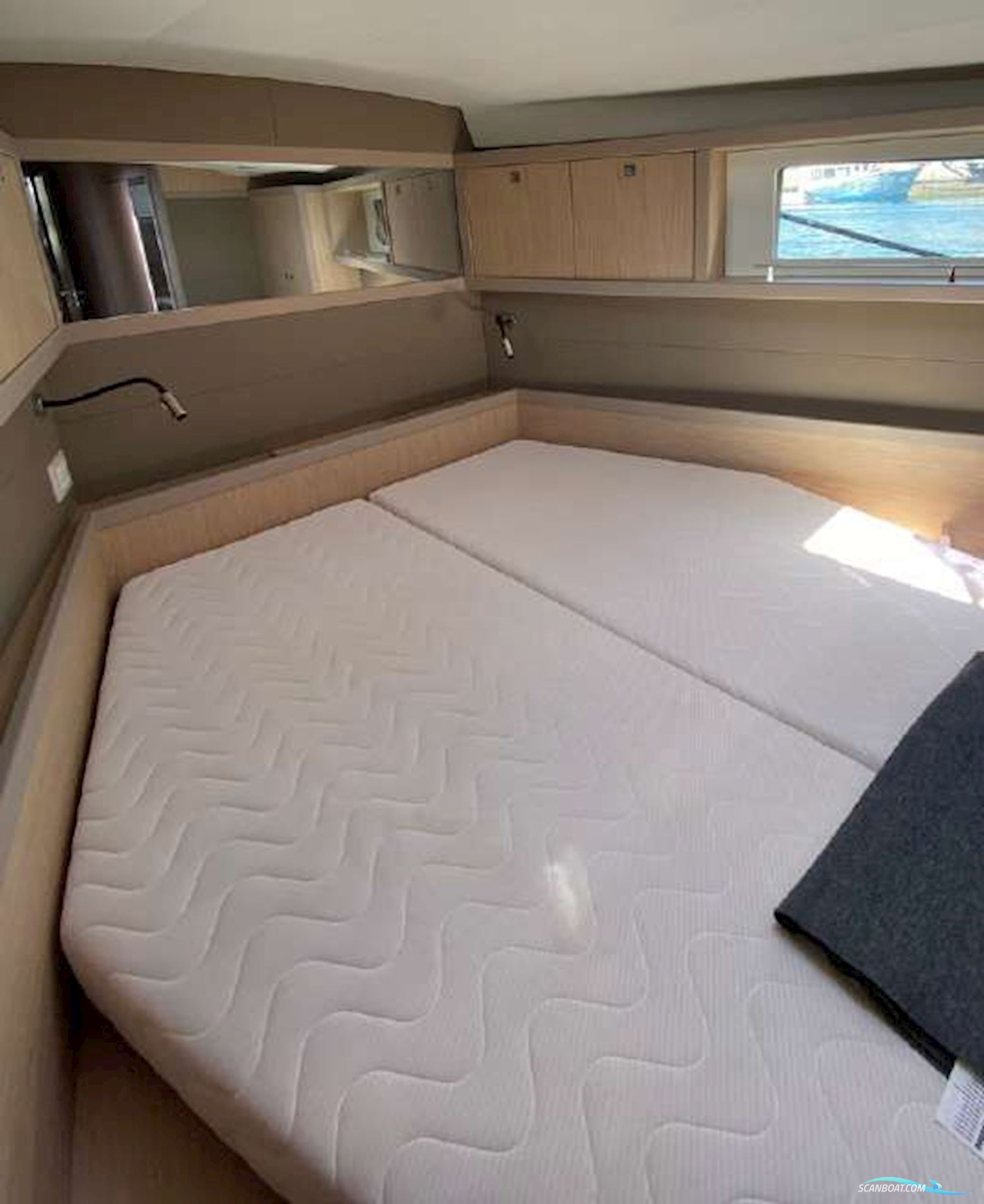 Beneteau Sense 55
