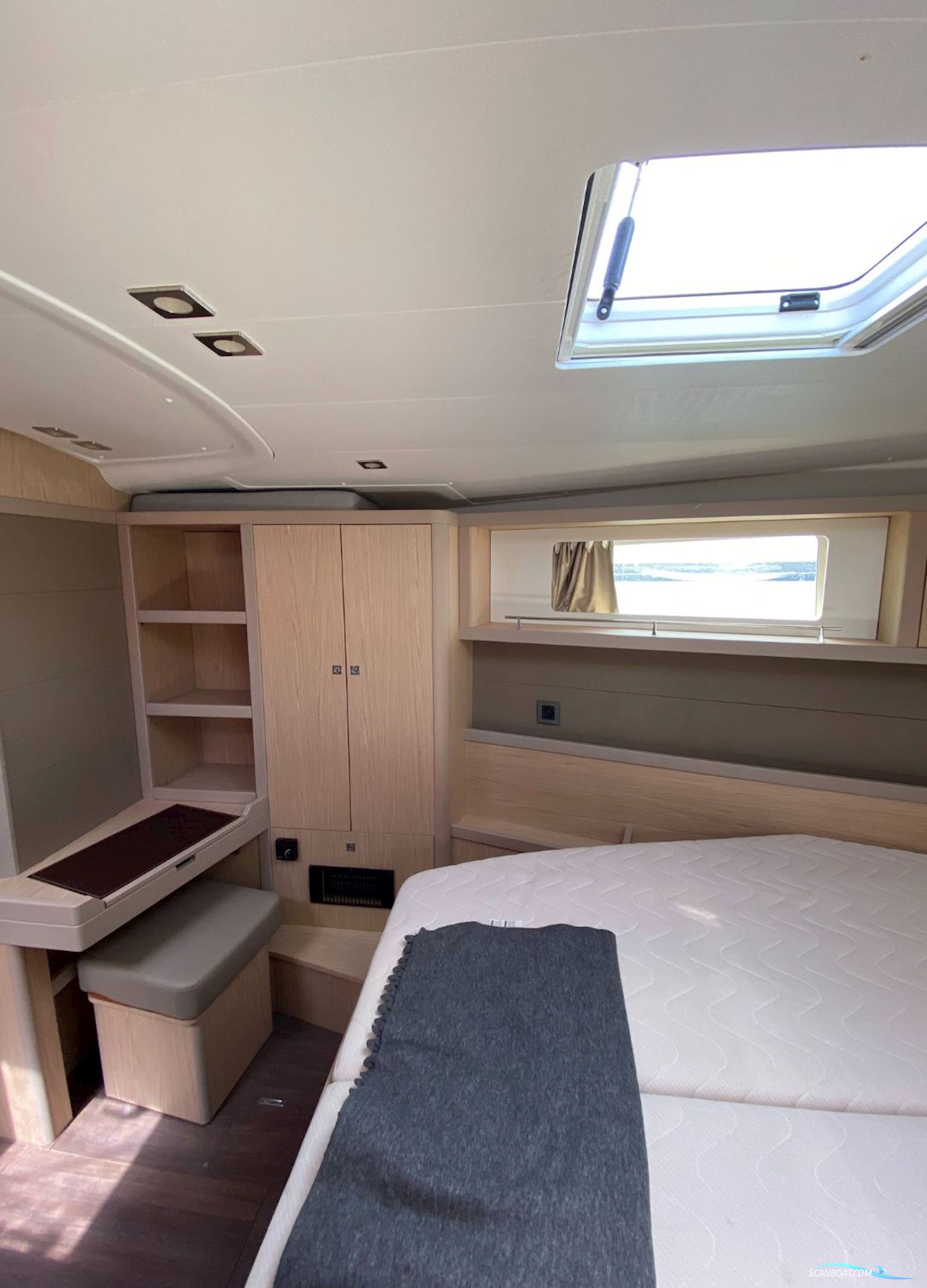 Beneteau Sense 55