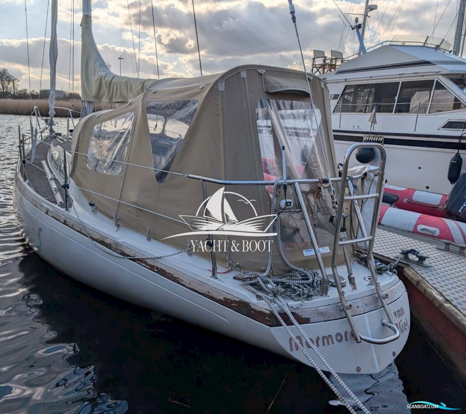 Bianca Commander 31