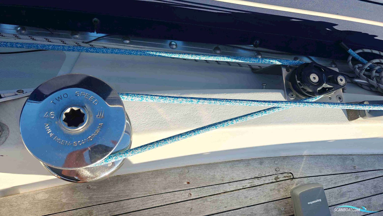 Blue Leth 32