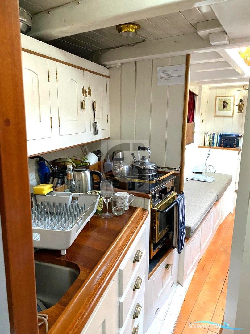 Bristol Pilot Cutter