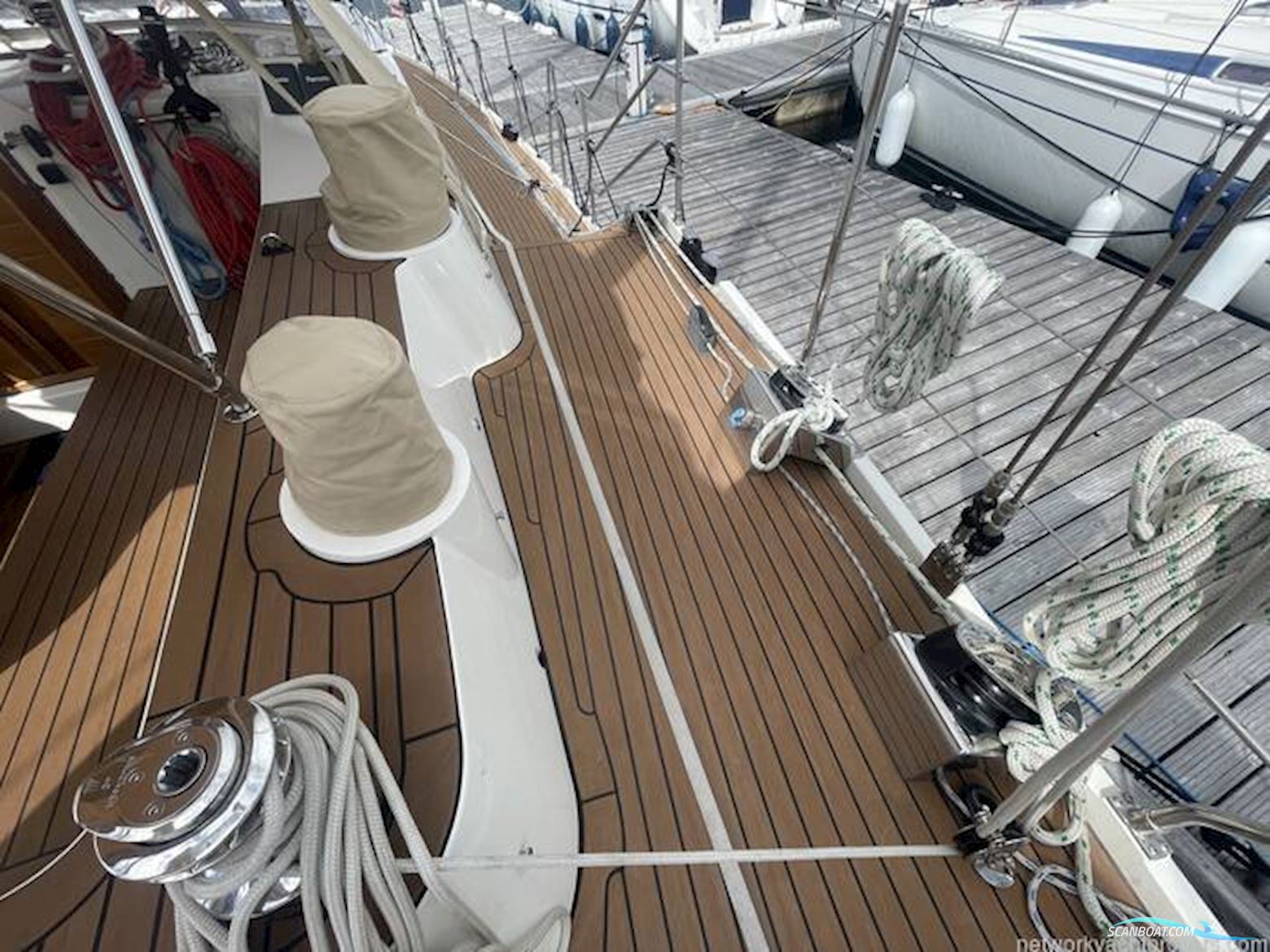 Bruce Roberts Custom Built Voyager 542 | 54ft