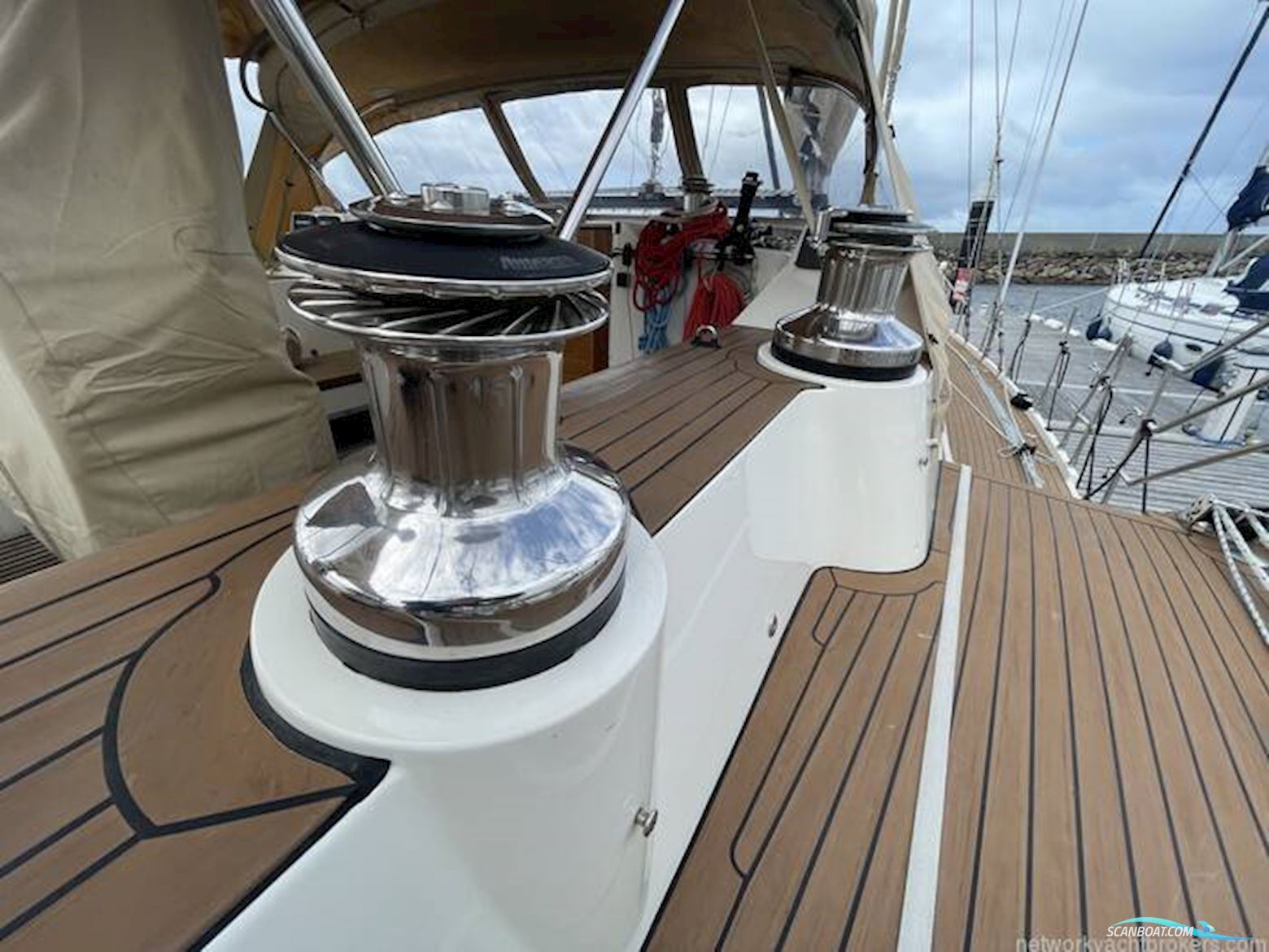 Bruce Roberts Custom Built Voyager 542 | 54ft