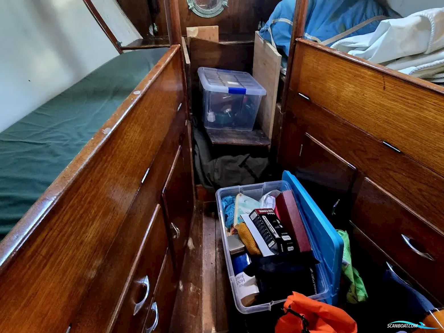 Camper & Nicholson 36